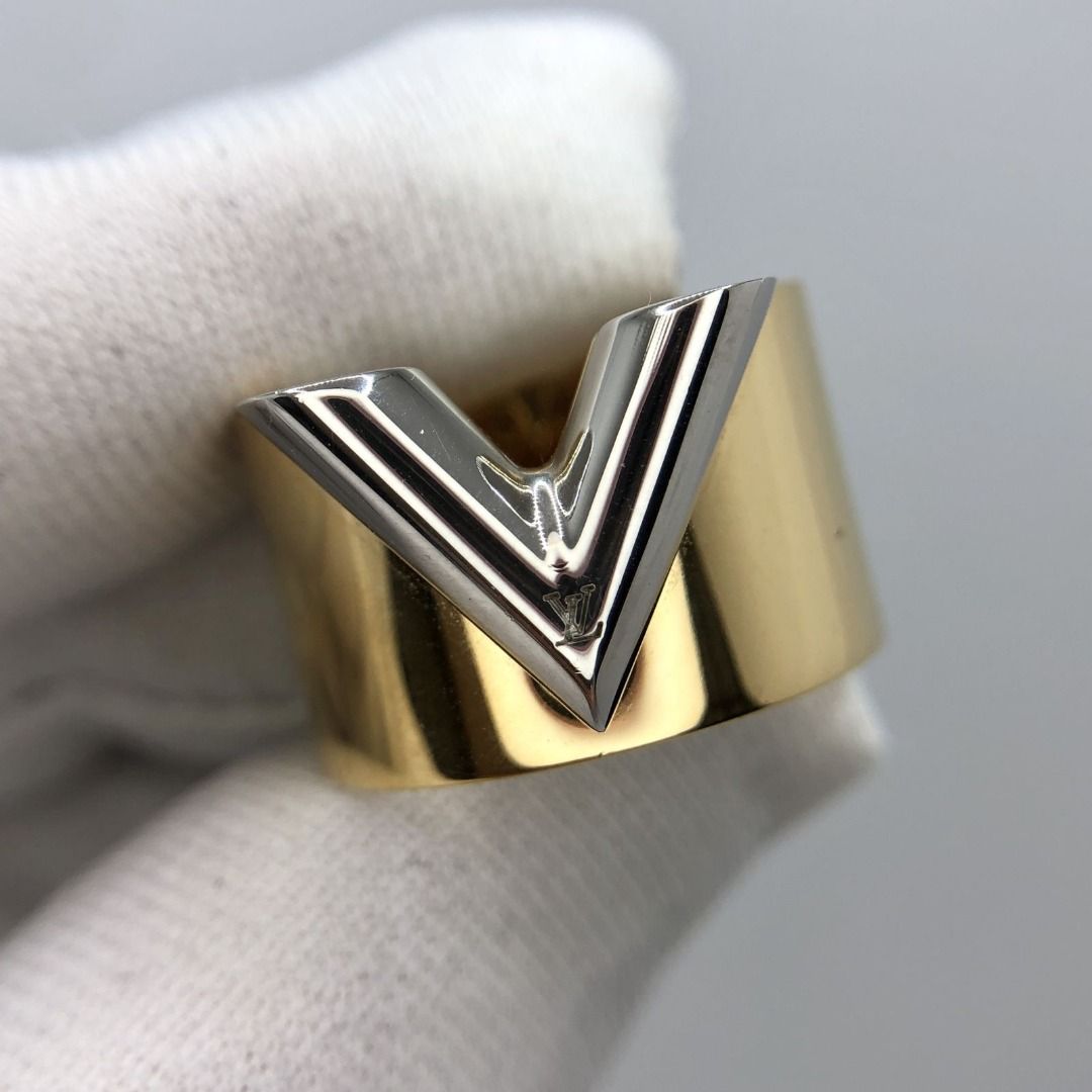 Louis Vuitton LV Iconic Essential V Ring, Luxury, Accessories on Carousell