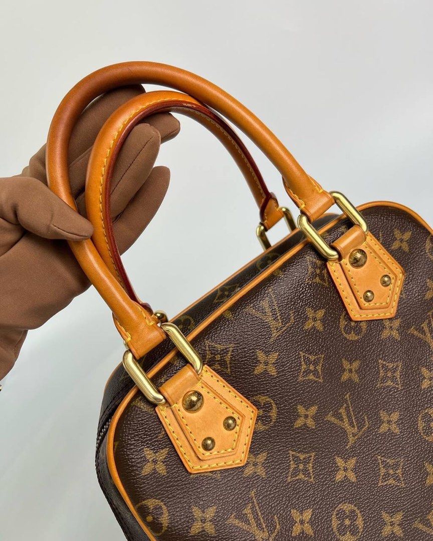 Louis Vuitton Manhattan pm, Luxury, Bags & Wallets on Carousell