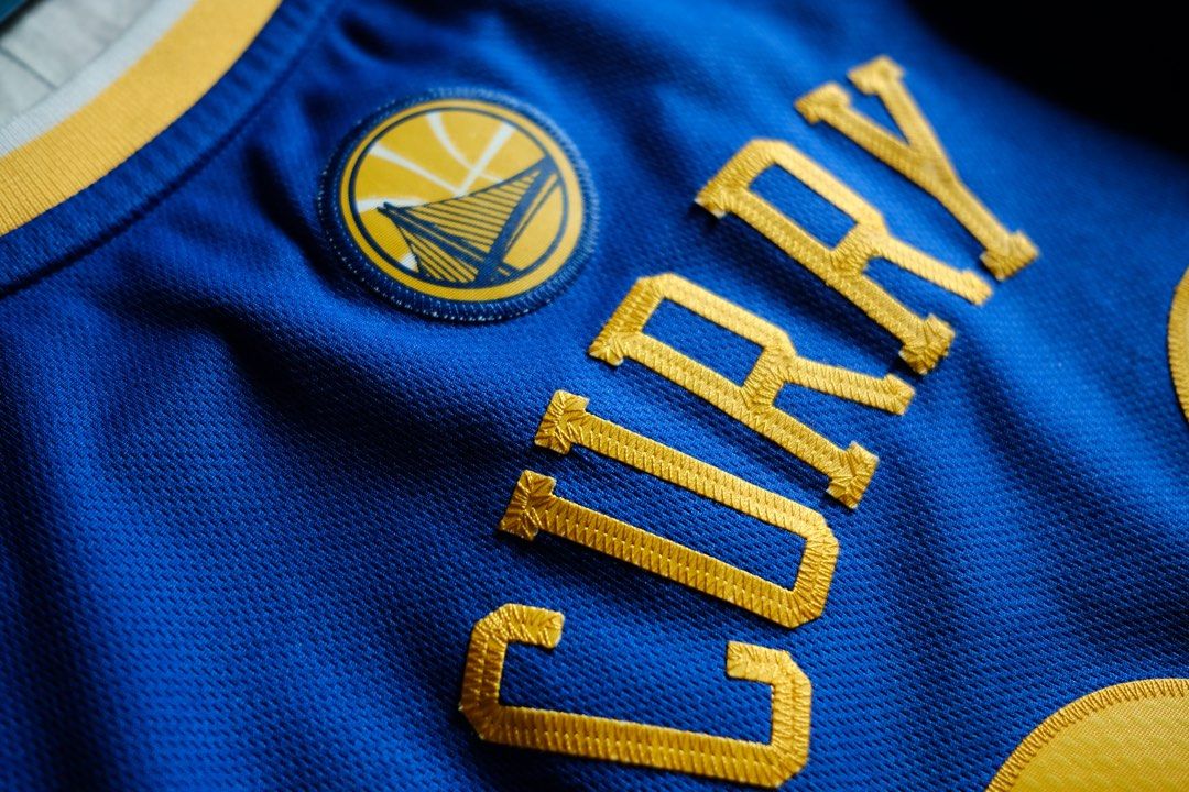 Men's Golden State Warriors Stephen Curry adidas Royal Player Swingman Road  Jersey
