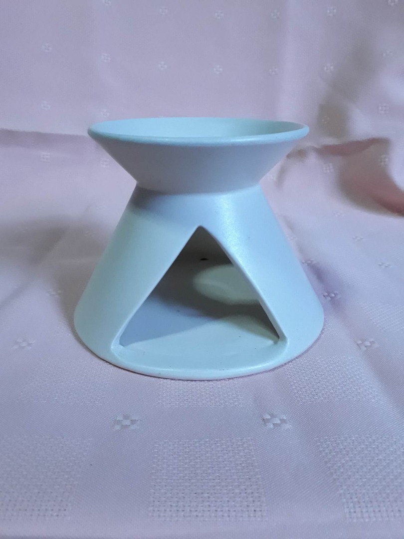 M-Style Candle Container / Scent Diffuser with Triangular Design ...