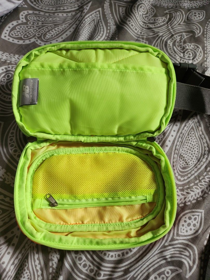 New Balance Runners Belt Bag, Men's Fashion, Bags, Belt bags, Clutches