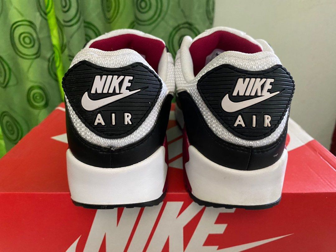 Nike air max ivo marron hotsell