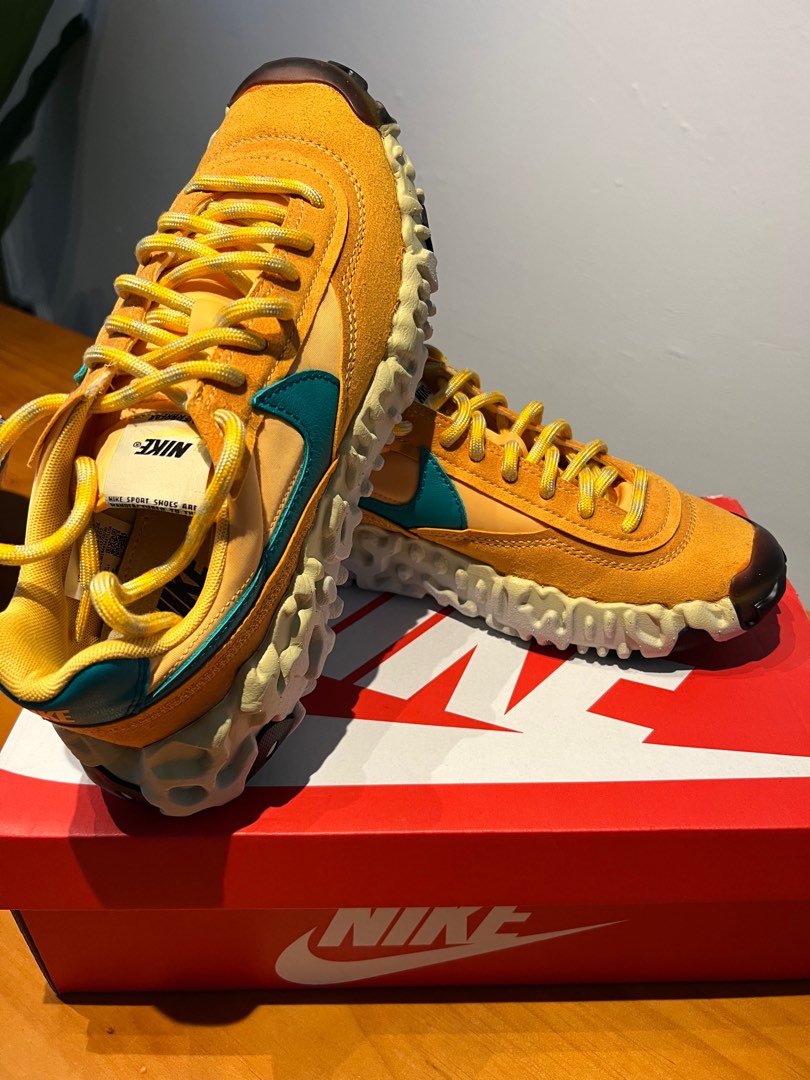 overbreak nike fossil
