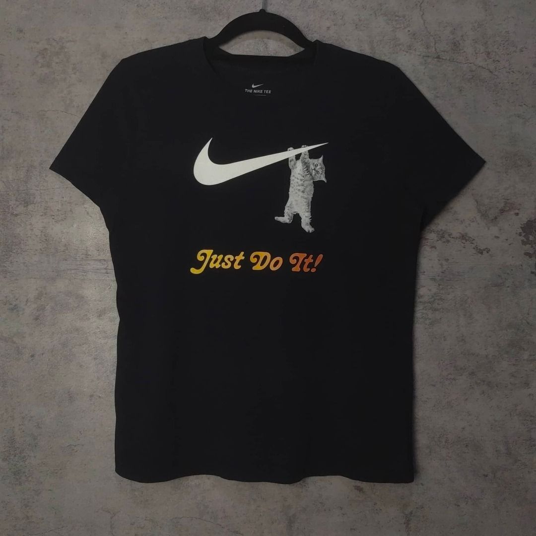 Nike slogan hotsell and logo