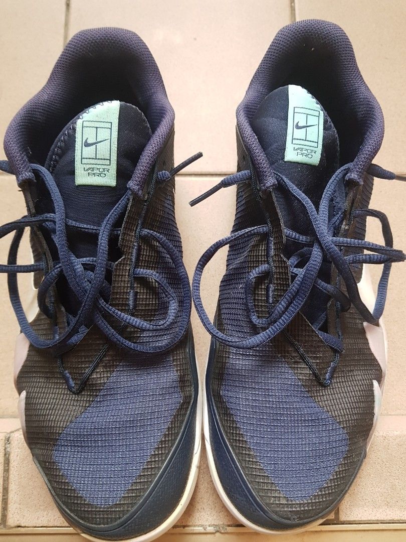vapor tennis shoes