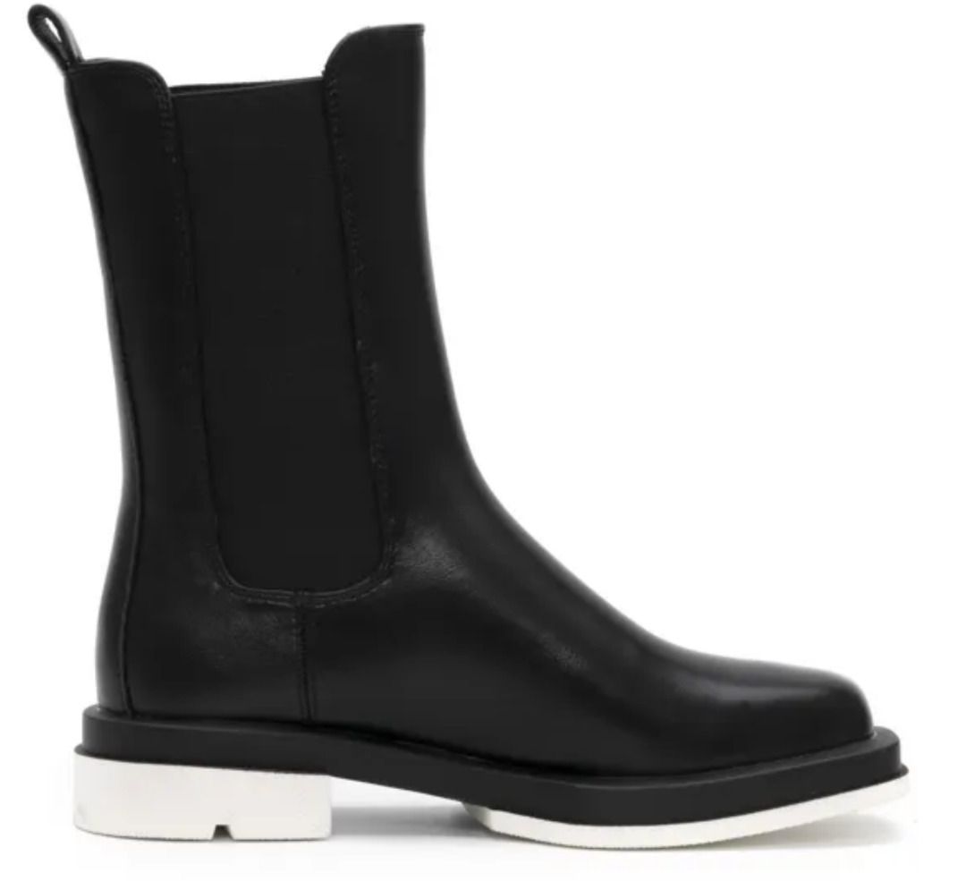 Chelsea best sale boots vegan
