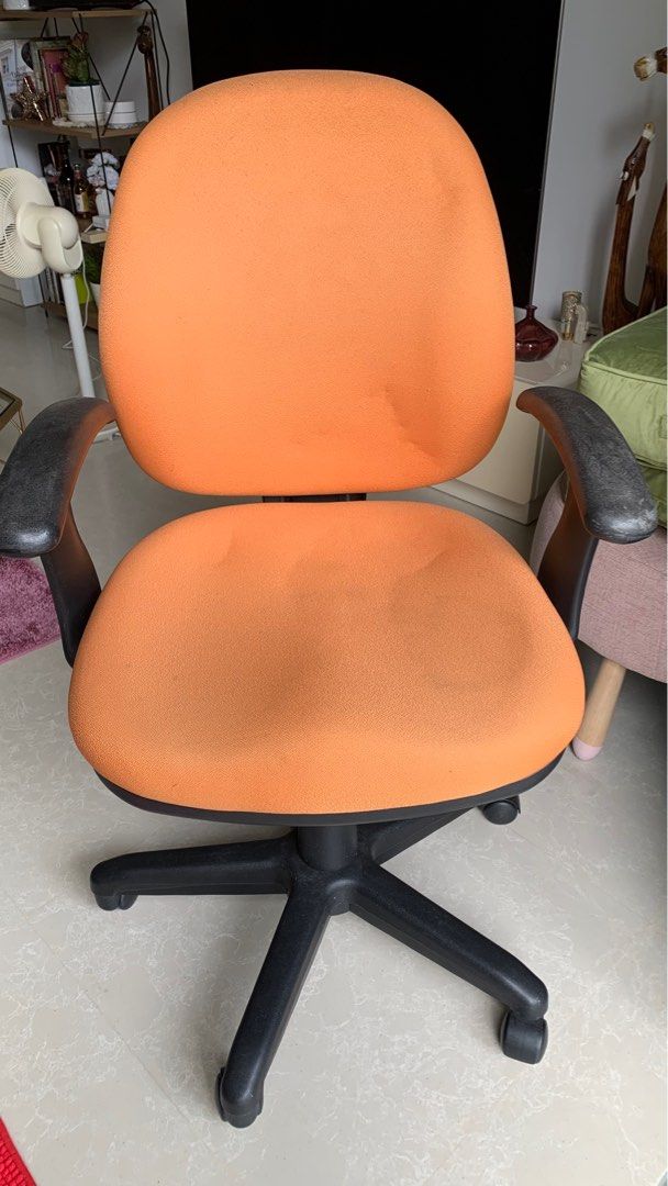 Office swivel chair, Furniture & Home Living, Furniture, Chairs on