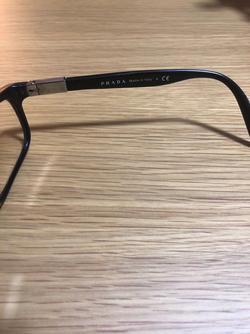 prada spectacles price