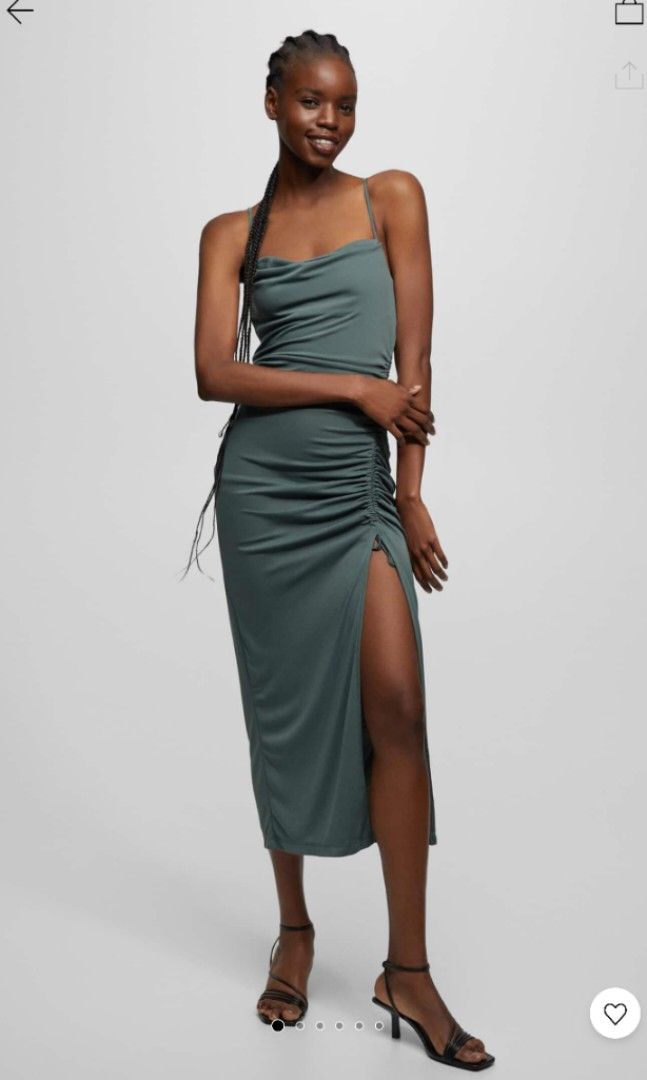 Pull and bear deals midi dress