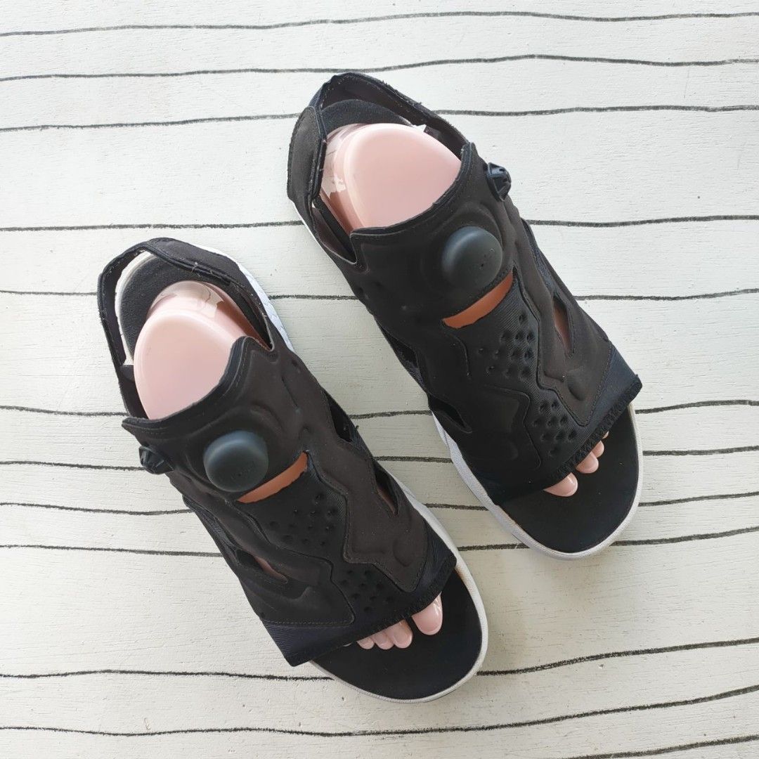 REEBOK INSTA PUMP FURY SANDALS BLACK 8.5UK Men s Fashion Footwear Sneakers on Carousell