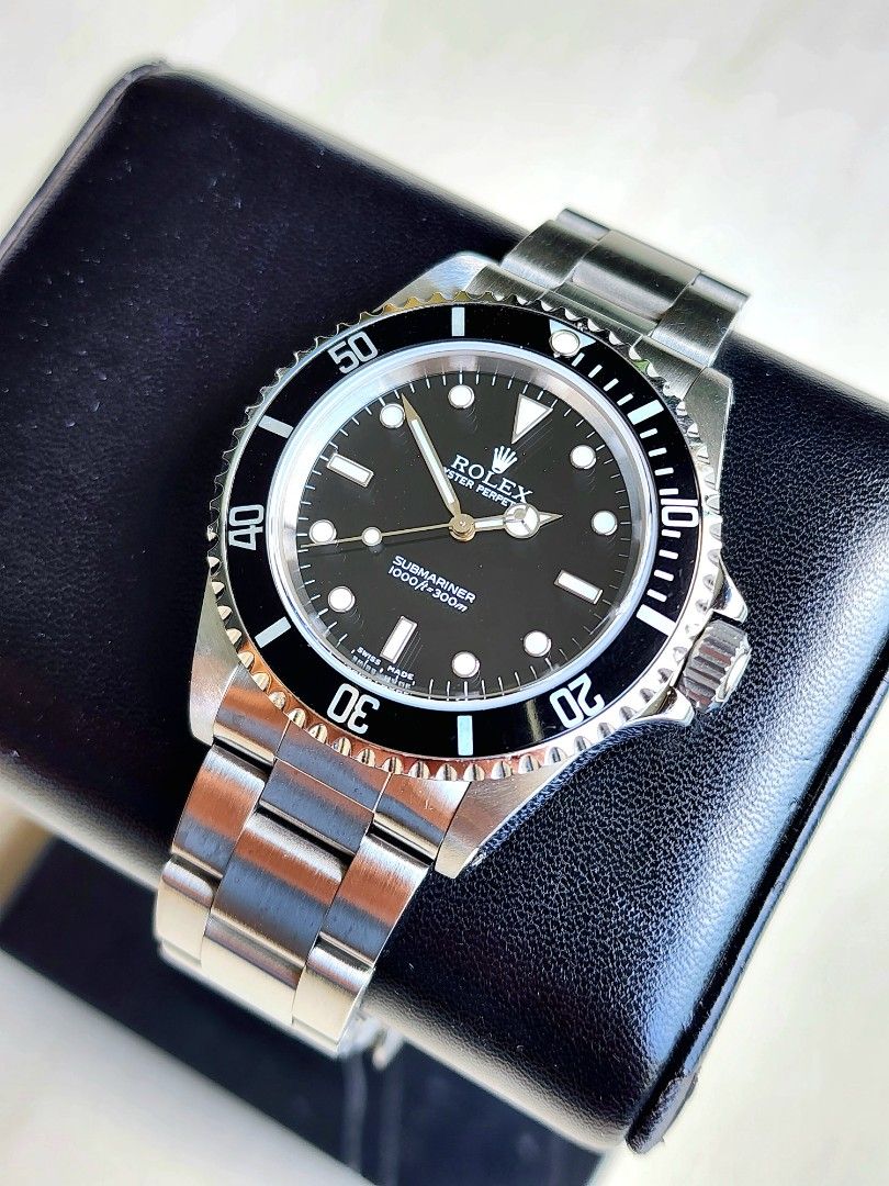 Rolex submariner hotsell 16040