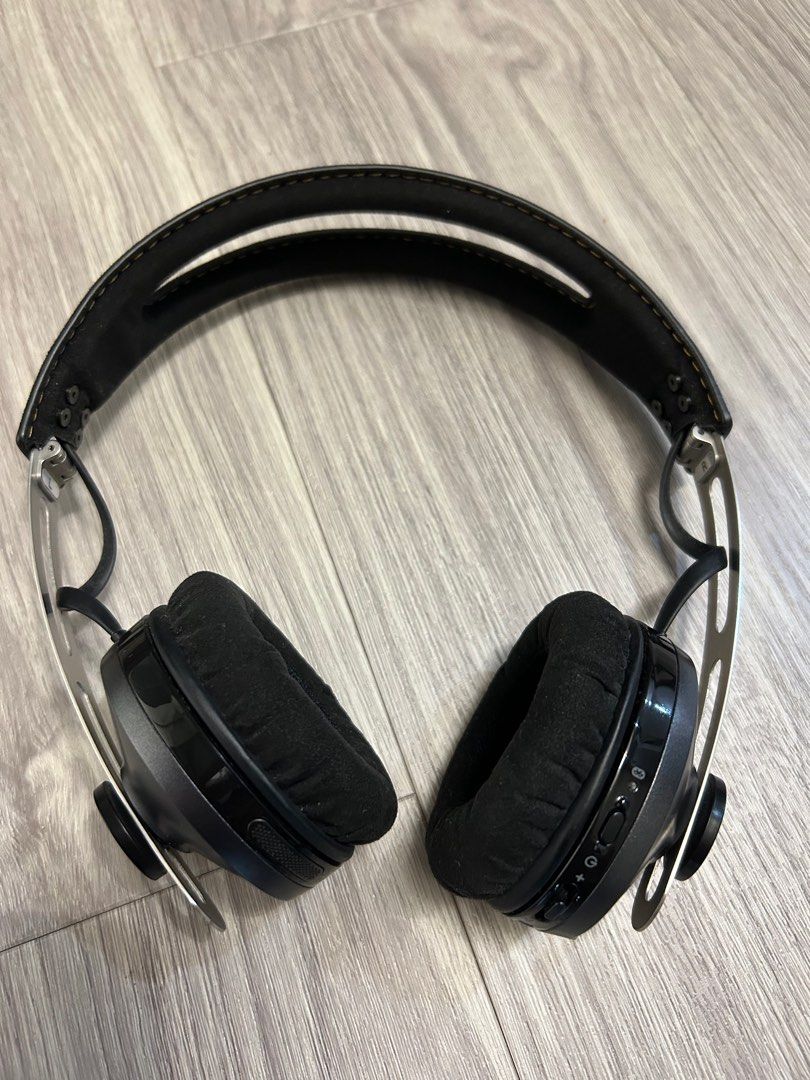 Sennheiser momentum 2 wireless, Audio, Headphones & Headsets on Carousell