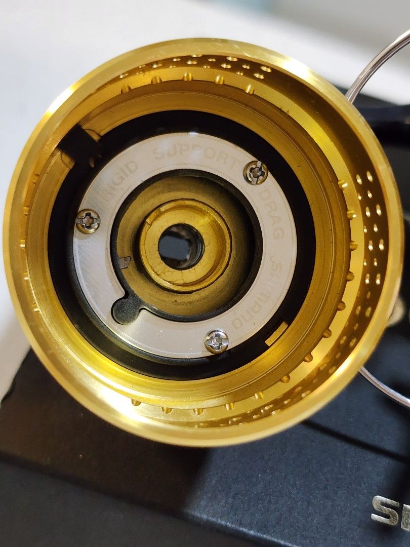 Shimano Stella C3000 SDH, Sports Equipment, Fishing on Carousell