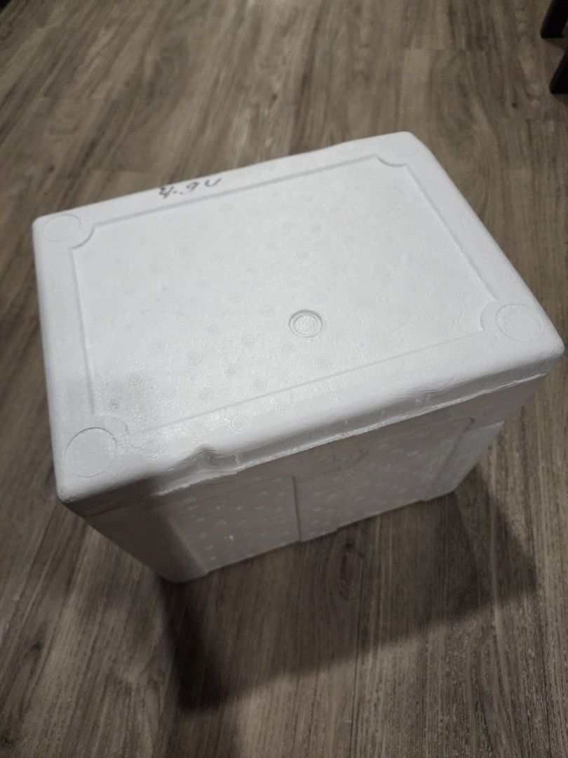 Styrofoam boxes for sale, Furniture & Home Living, Home Improvement
