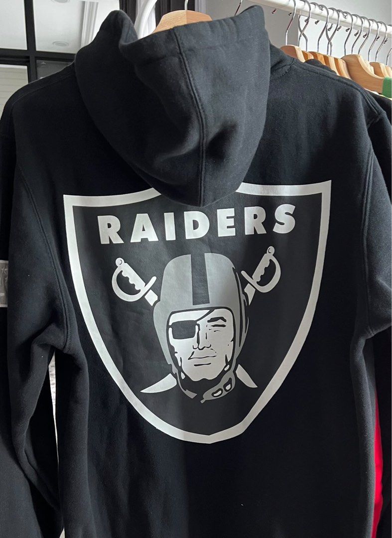 Supreme raiders best sale jacket