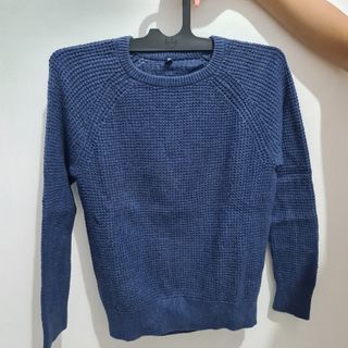 Sweater blue