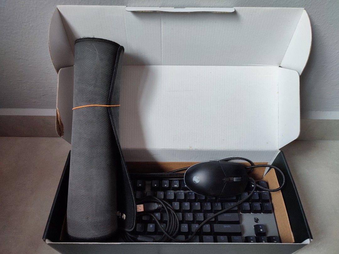 TECWARE IGNITE 3In1 True Mechanical Keyboard + Mouse + Mousepad