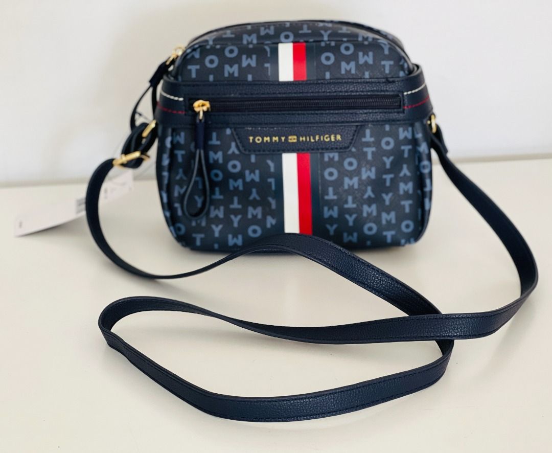 Tommy hilfiger navy discount blue crossbody bag