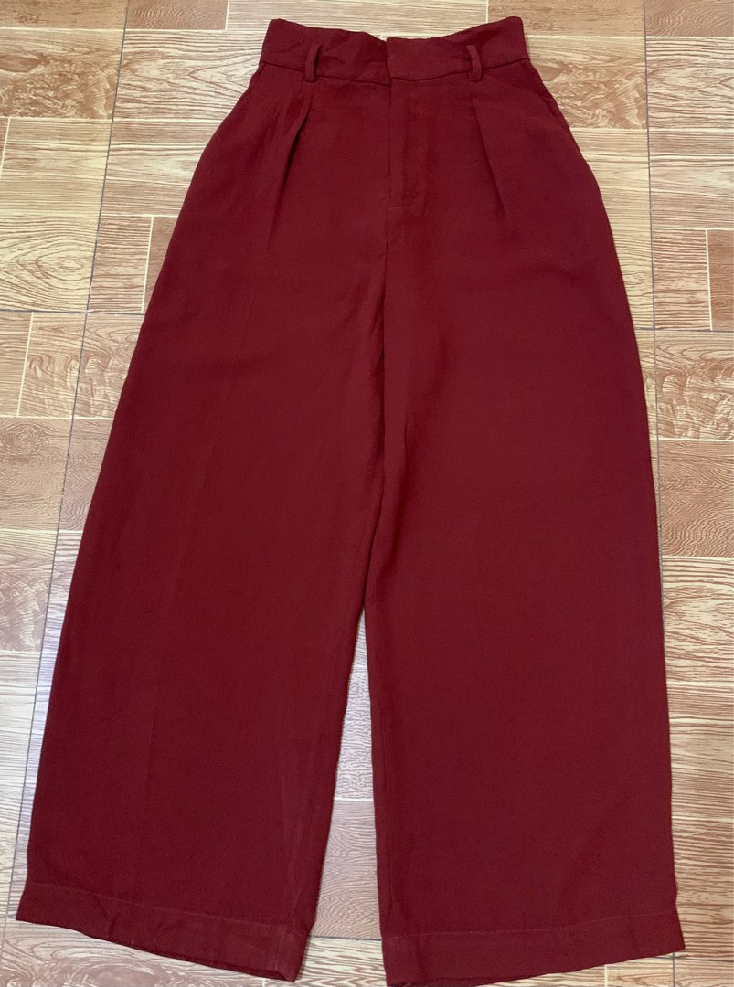 Uniqlo pants, Women's Fashion, Bottoms, Other Bottoms on Carousell