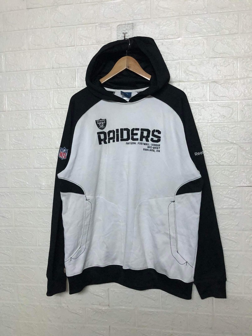 Vintage NFL Reebok Raiders Hoodie, Men's Fashion, Coats, Jackets and  Outerwear on Carousell