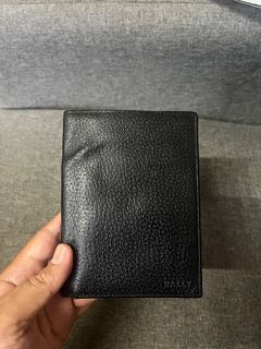 Coach 男款钱包补货到‼️ 黑色红边老花，Rm399好价格带走，几百年都看 