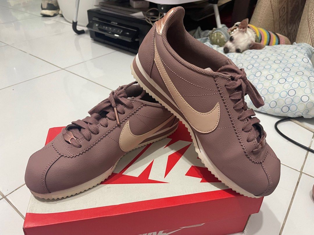 smokey mauve cortez