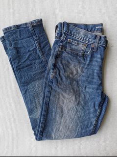 WTS Old Navy Skinny Bulit-In Flex Jeans