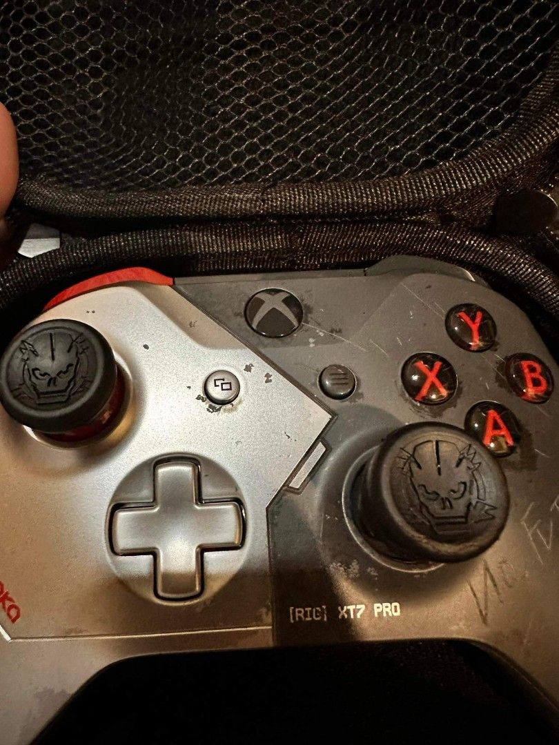 Xbox wireless sales controller cyberpunk