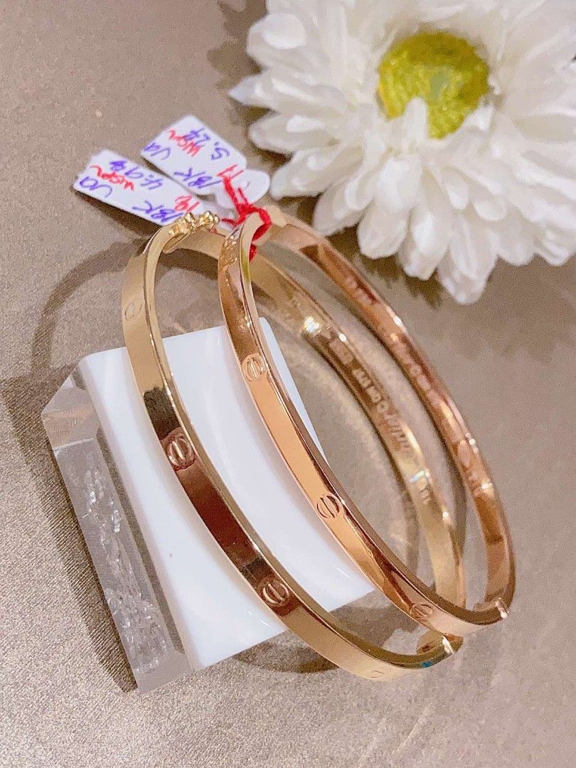 18k Japan Gold Bangle on Carousell