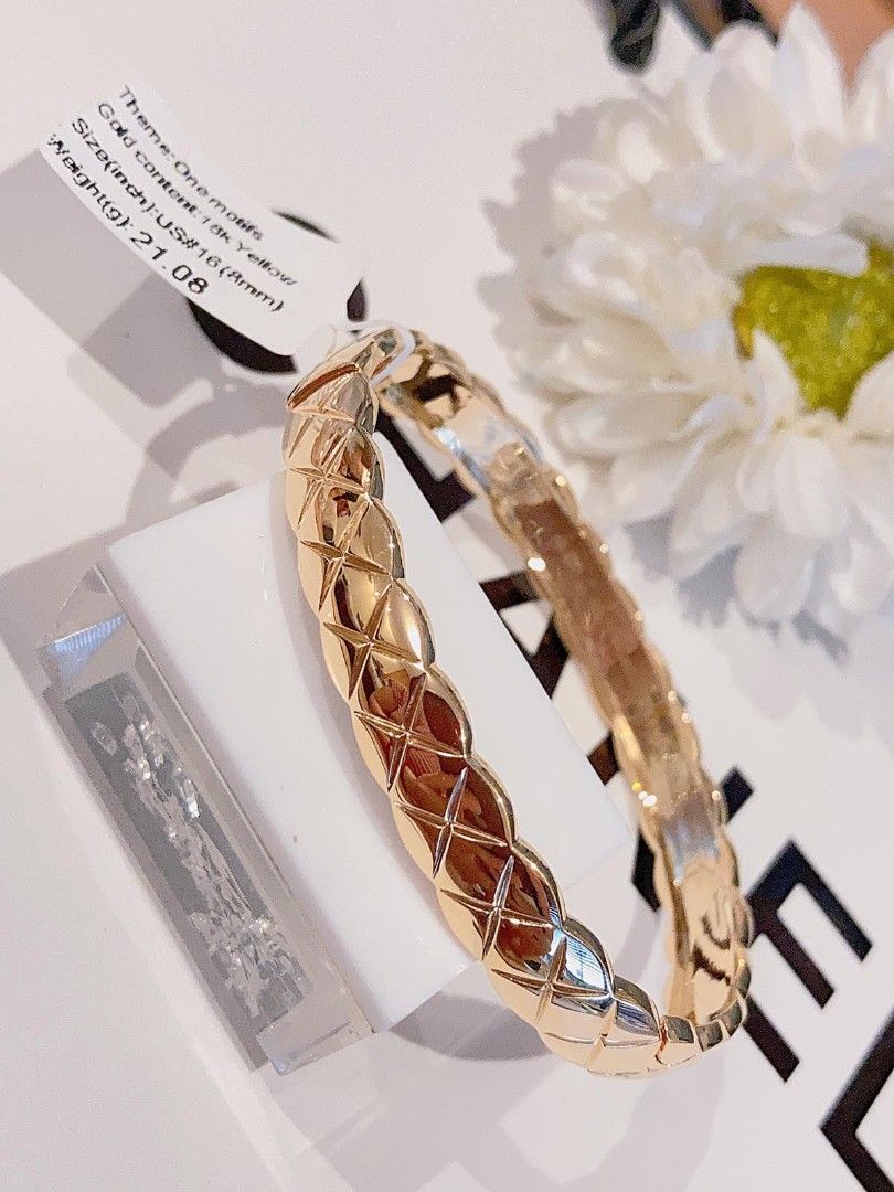 18k Japan Gold Bangle on Carousell