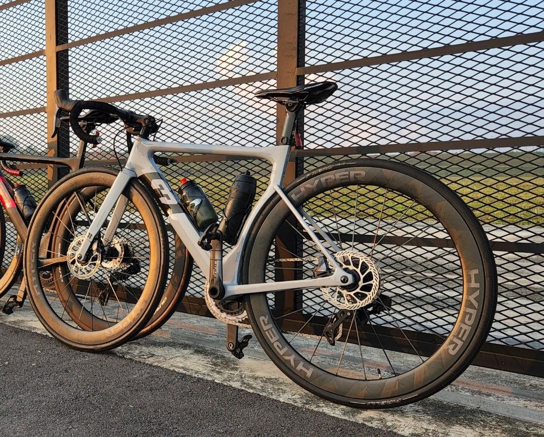 3t strada on sale due frameset