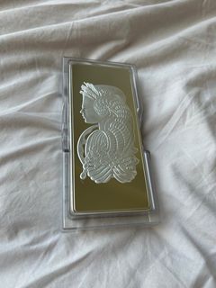 （分類：）位於 。 由 Silversqueeze 提交（商品編號 1215343774，圖片 1）。簡介： 。