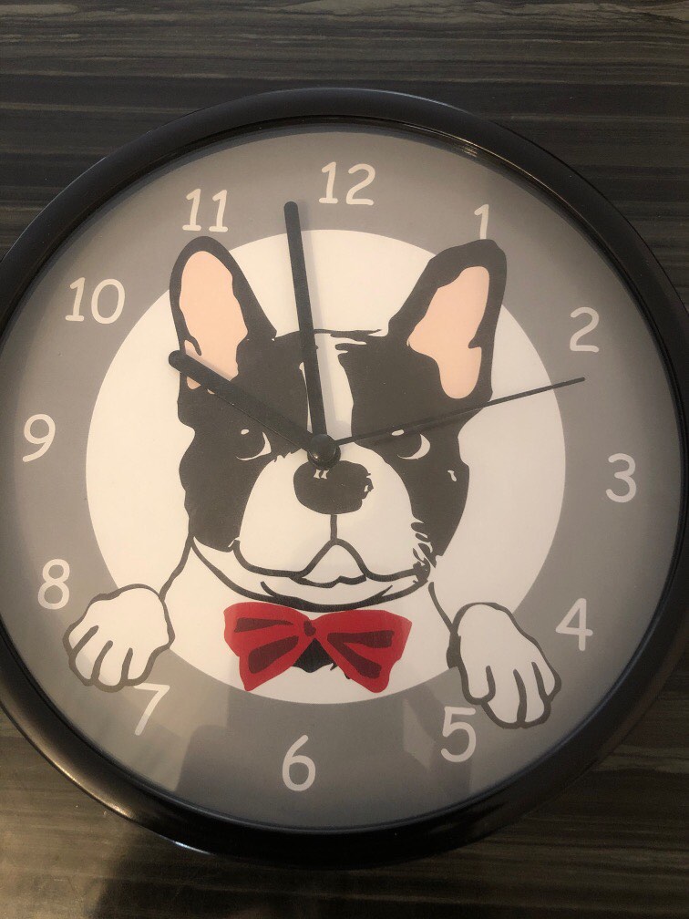 全新 老虎狗時鐘 clock, 傢俬＆家居, 家居裝飾, 時鐘 - Carousell