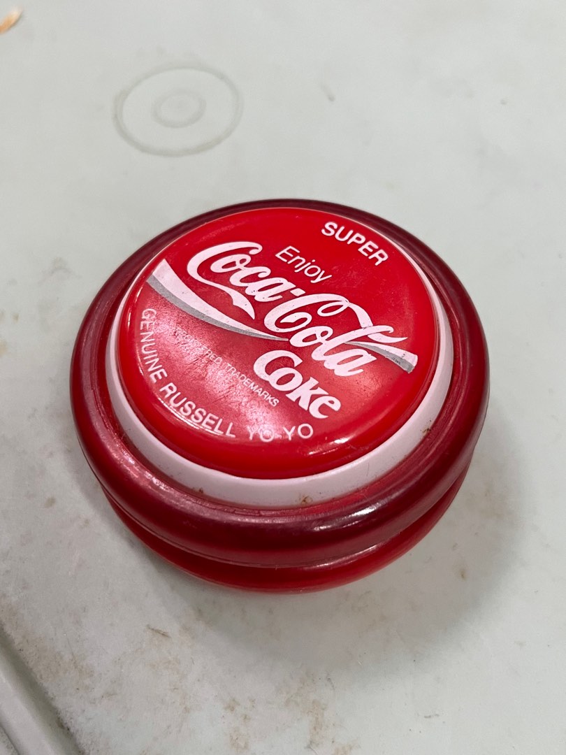 可口可樂 搖搖 古董 絕版 Coca Cola yoyo 80年代, 興趣及遊戲, 玩具 & 遊戲類 Carousell