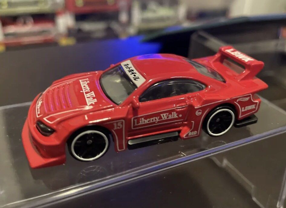 🔥🇺🇸美版🔥 Hot Wheels Hotwheels 2023 Target Exclusive Red