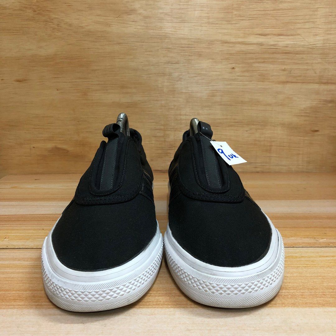 Adi ease best sale kung fu black