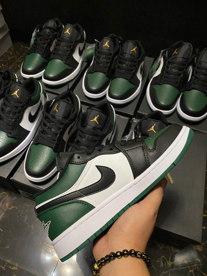 AJ1 LOW GREEN TOE, Men's Fashion, Footwear, Sneakers on Carousell