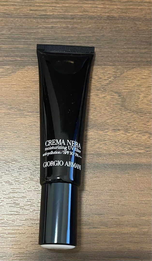 Armani moisturizing UV filter SPF 50, 美容＆化妝品, 健康及美容- 皮膚護理, 面部- 面部護理-  Carousell