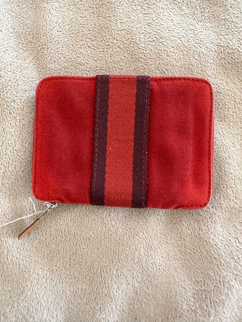 Authentic Hermes zip around wallet (Category: Luxury Bags & Wallets) located in Taguig. Submitted by miles73 (Listing ID 1215331161, Image 2). Description: LOW BALLERS WILL NOT BE ENTERTAINED .