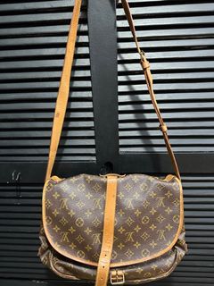 Louis Vuitton, Bags, Auth Used Vintage Lv Double Sided Monogram Samur 35 Saddle  Bag Final Price