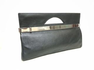 AUTHENTIC MARC JACOBS LEATHER CUT OUT HANDLE CLUTCH / HAND BAG
