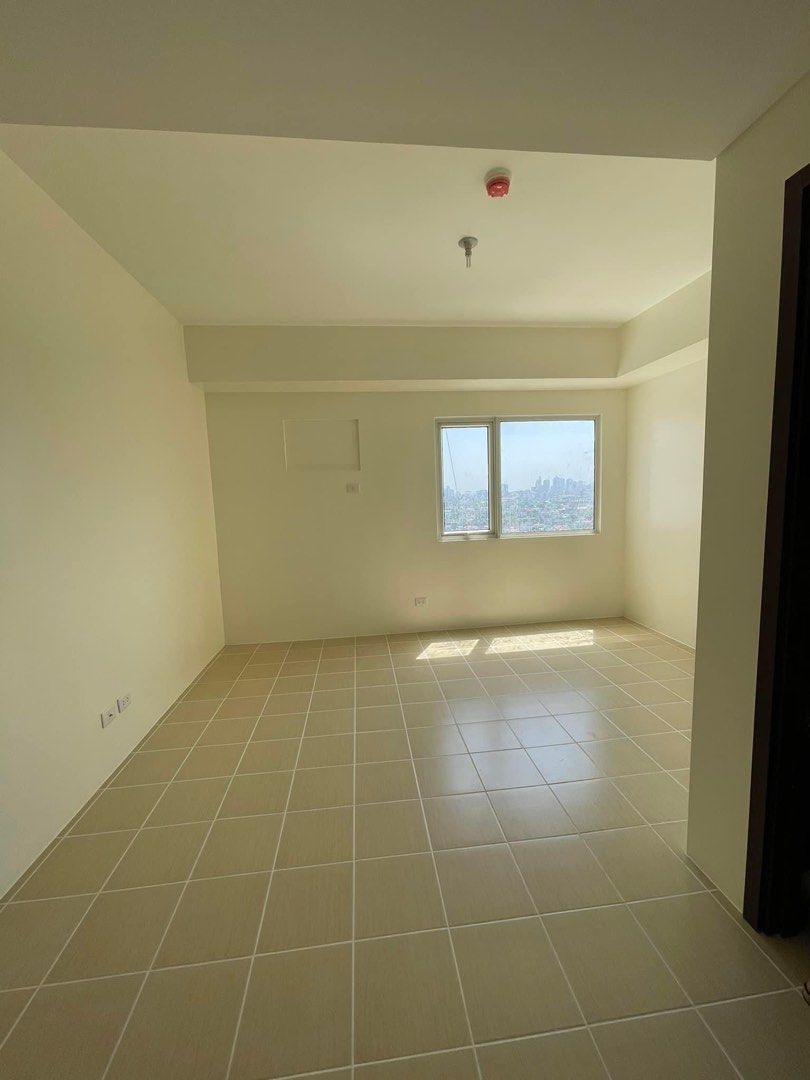 AVAILBLE! 10K Mo. STUDIO Rent to Own Sta Mesa Manila Condo in Lrt V