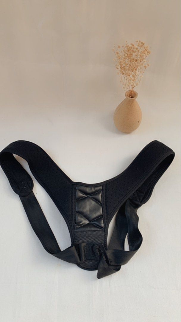 Back Support Posture Corrector (Category: Braces, Support & Protection) located in Cainta. Submitted by casaesguerra (Listing ID 1215411597, Image 1). Description: PLEASE READ: 💫ON-HAND and ready to ship Available until the status is changed to sold. 🚚SAME DAY DELIVERY VIA LALAMOVE/ GRAB -Item will come from Cainta. Shipping fee depends on the location of the buyer. And will shoulder by the buyer. 🤝Meet up location newr Sierra Valley Starbucks