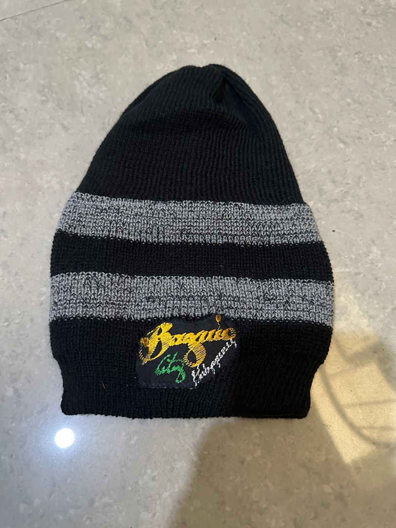 Baguio beanie black and gray, Women's Fashion, Watches & Accessories, Hats & Beanies on Carousell