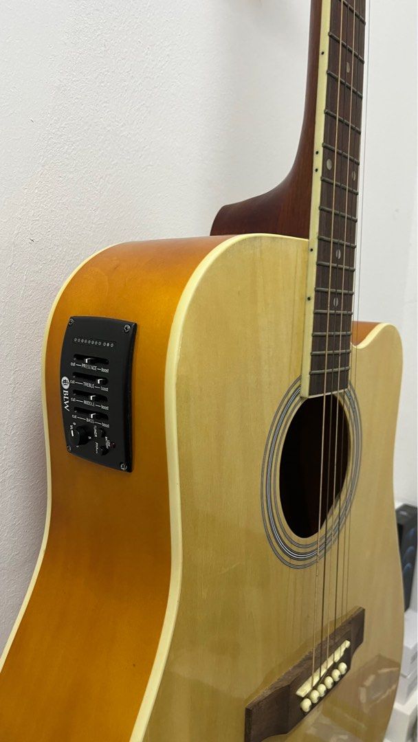 BLW Guitar Acoustic Electric, Hobbies & Toys, Music & Media, Musical