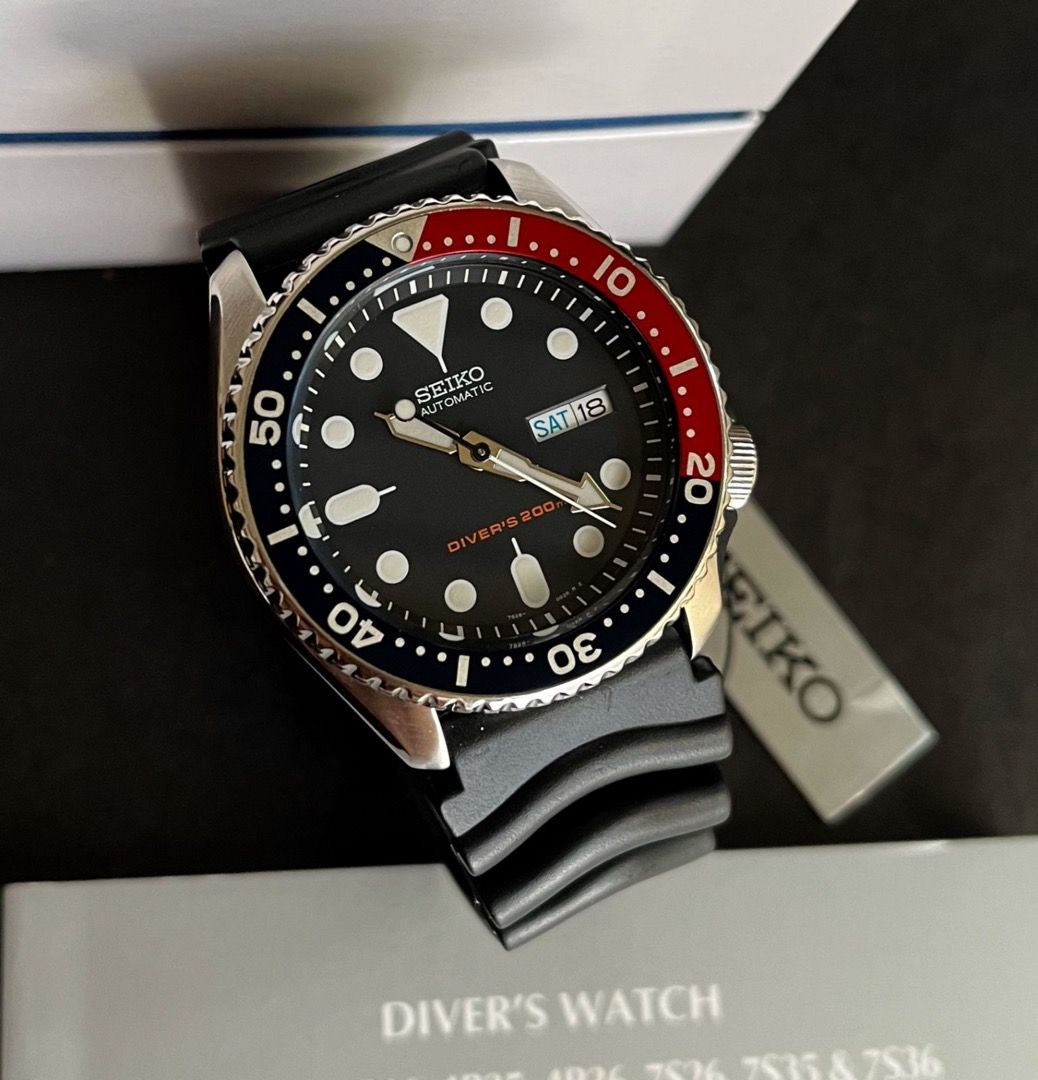 BNEW AUTHENTIC! Seiko SKX009K1 Automatic Diver Pepsi Bezel Black Rubber  Strap Watch P24,990, Luxury, Watches on Carousell