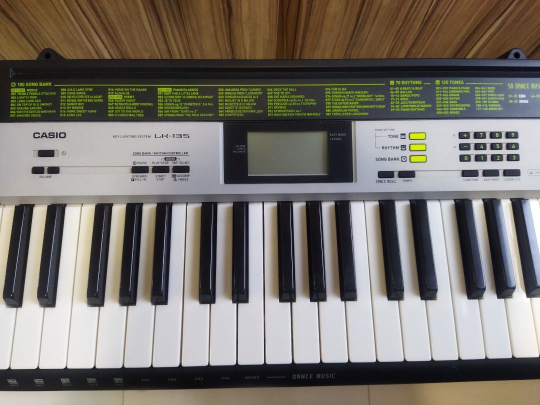 Casio LK-135 Keyboard piano, Hobbies & Toys, Music & Media, Musical ...