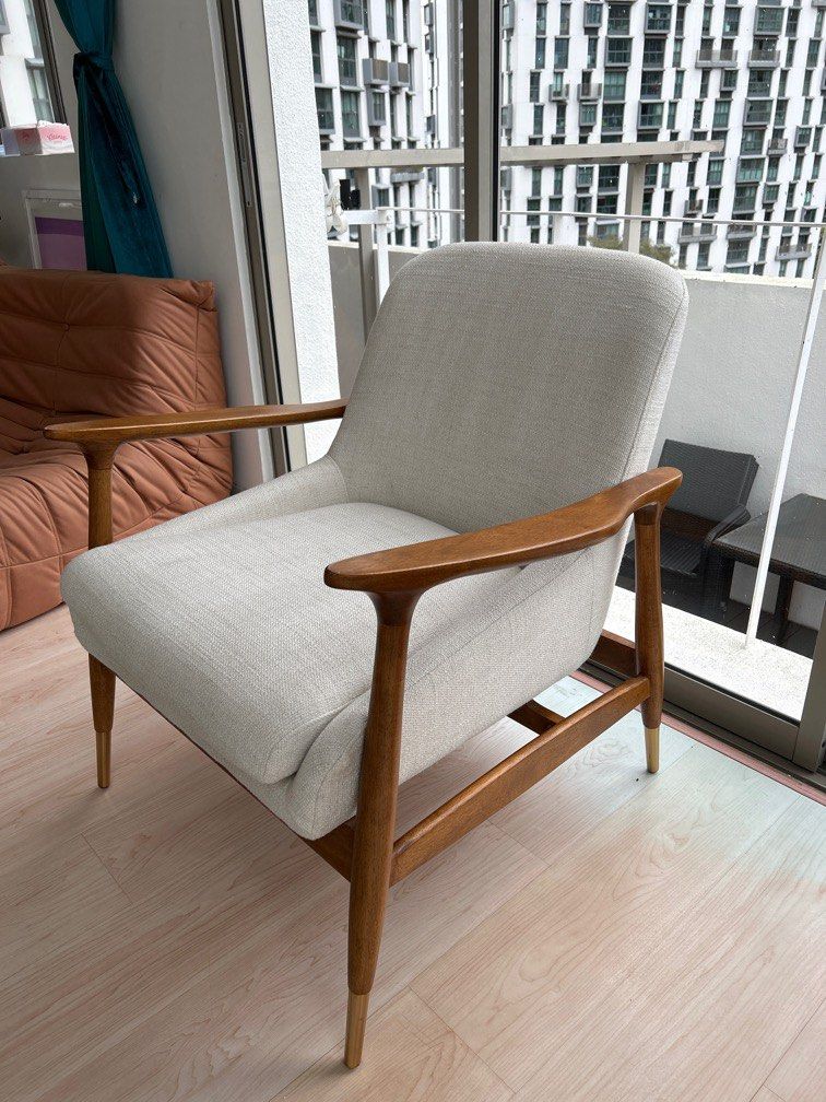 Desmond armchair best sale