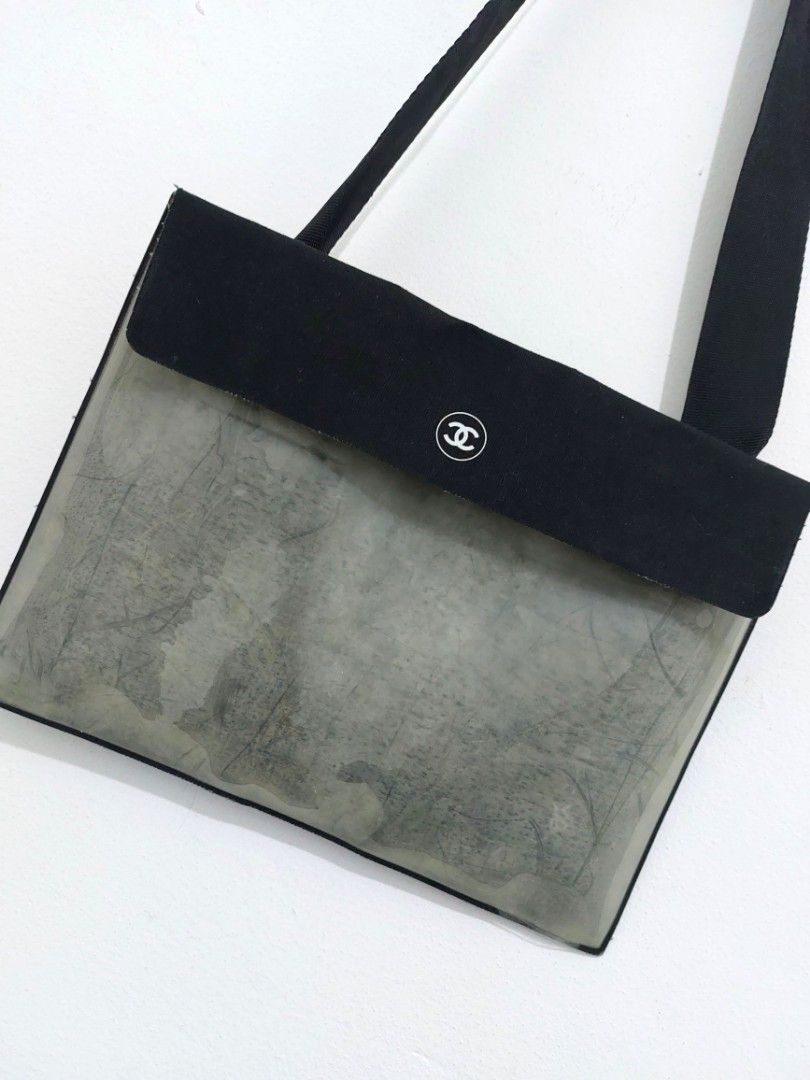 CHANEL VIP - CLEAR SLING BAG (Category: Luxury Bags & Wallets) located in Cavite. Submitted by _Gizmo (Listing ID 1215432712, Image 3). Description: Chanel - VIP - Clear Sling Bag One size Width: 9 Inch Length: 7 Inch Used/Very good condition 2,499 Only + Shipping Fee.