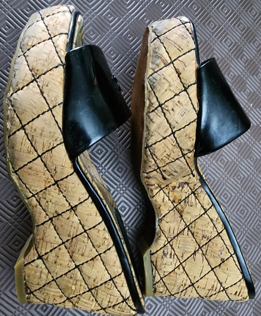 Chanel discount cork wedges